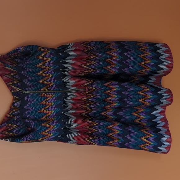 Roxy. Chevron Dress. Size Large. Like New. - Picture 3 of 5